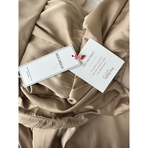 DO + BE Make a Toast Champagne One Shoulder Satin Drape Dress Size M NWT - Picture 10 of 13